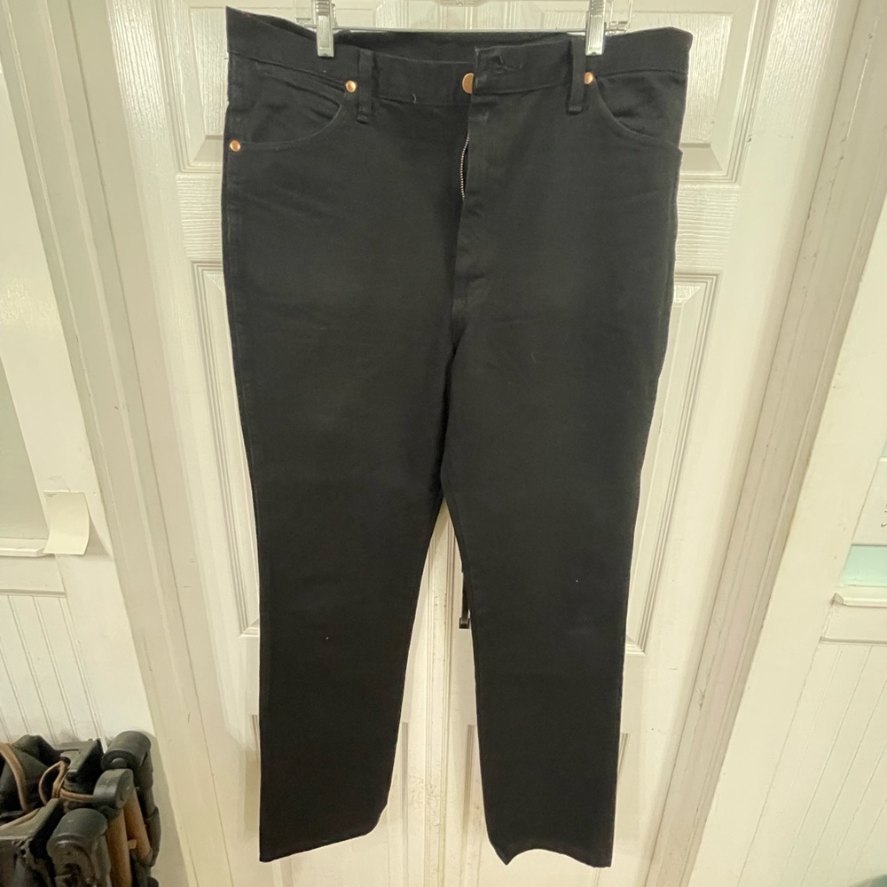 Black Wranglers 38x36